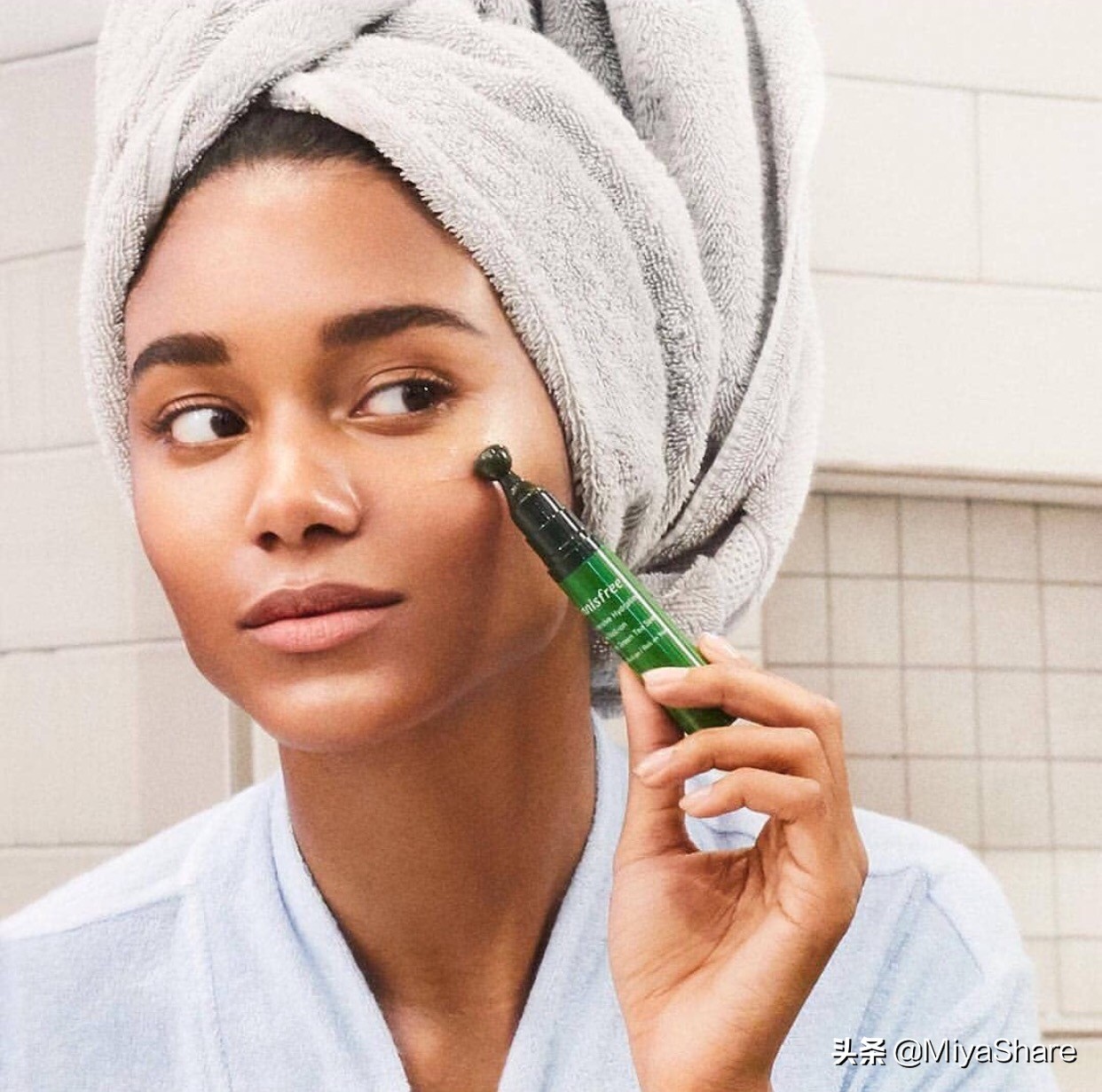 卸妆水不伤皮肤怎么用,为什么不建议用卸妆水护肤