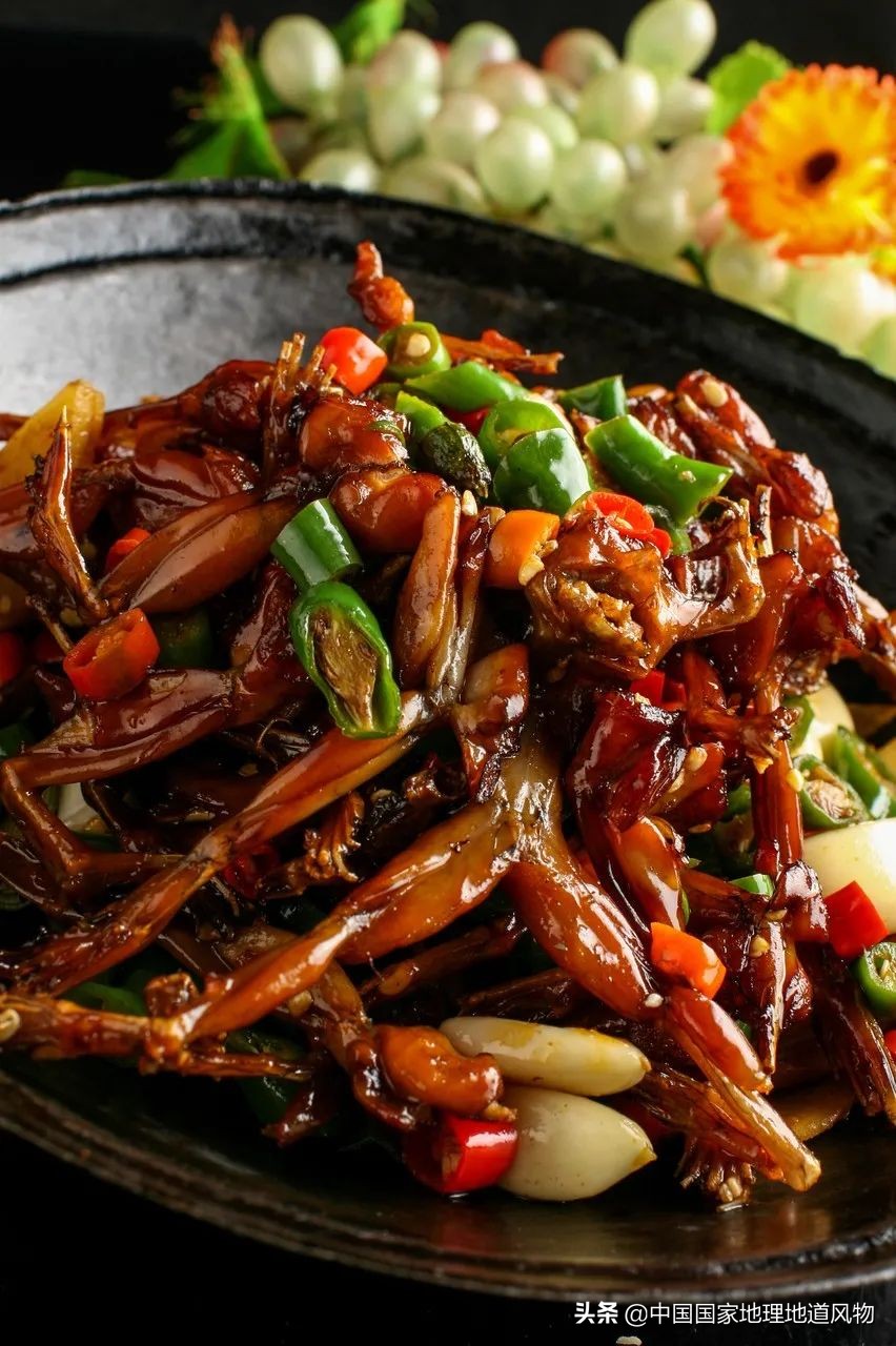 哪里吃蛙最出名,牛人花式吃蛙