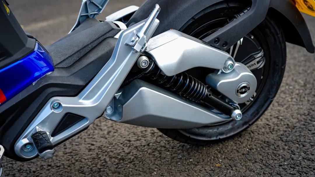 黑科技的电摩MIKUSuper:汽车级锂电双芯双动力指纹解锁