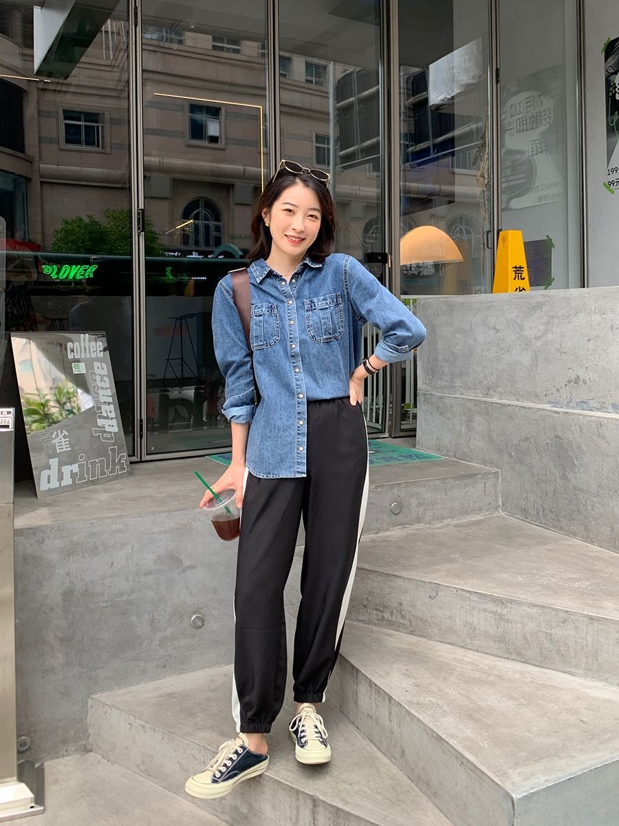 牛仔外套的n种搭配百搭又时髦,很潮的牛仔外套搭什么裤子好看