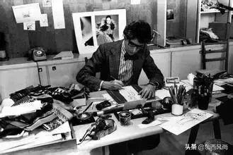 最有才华的设计师:少年成名,被迪奥解雇,在恋人帮助下创造YSL