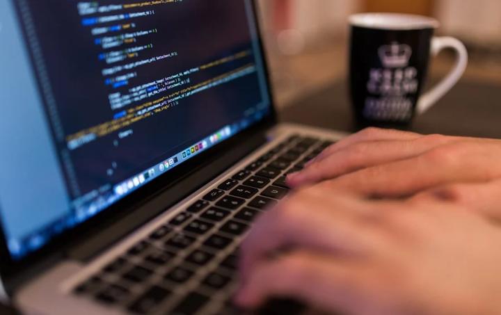 高血糖引起手臂疼痛是啥病,左手大拇指和食指发麻和高血糖