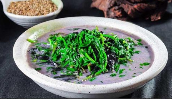 广西河池巴马的特产有哪些,广西巴马野菜豆腐渣汤