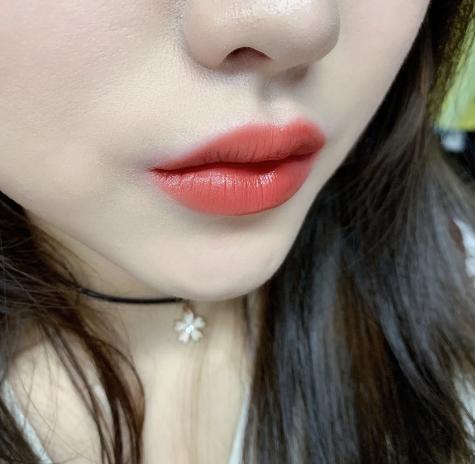 超级好看的显白大牌口红,超级好看的大牌口红试色