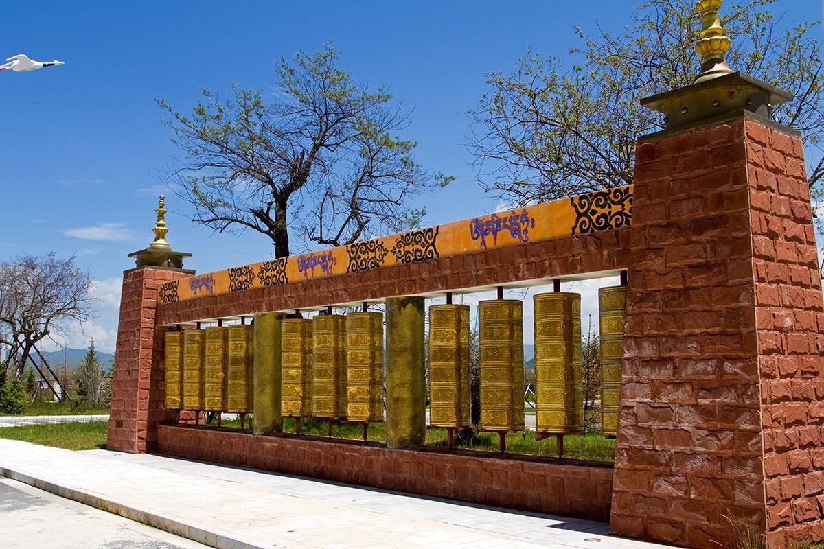 转经筒一圈多少功德,一圈一圈转着是什么效应