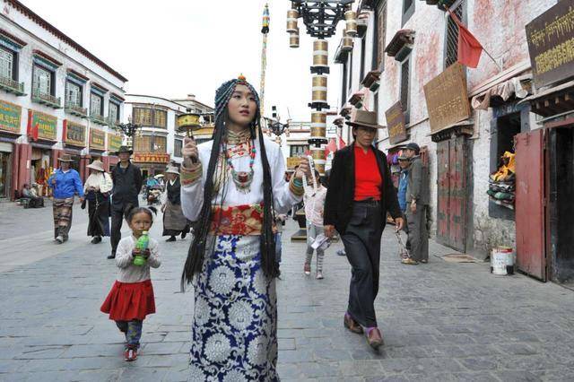 百年前西藏妇女,百年前藏族妇女