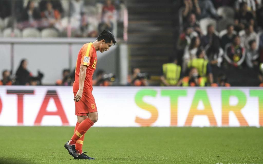 国足未来何去何从,为伊消得人憔悴七律