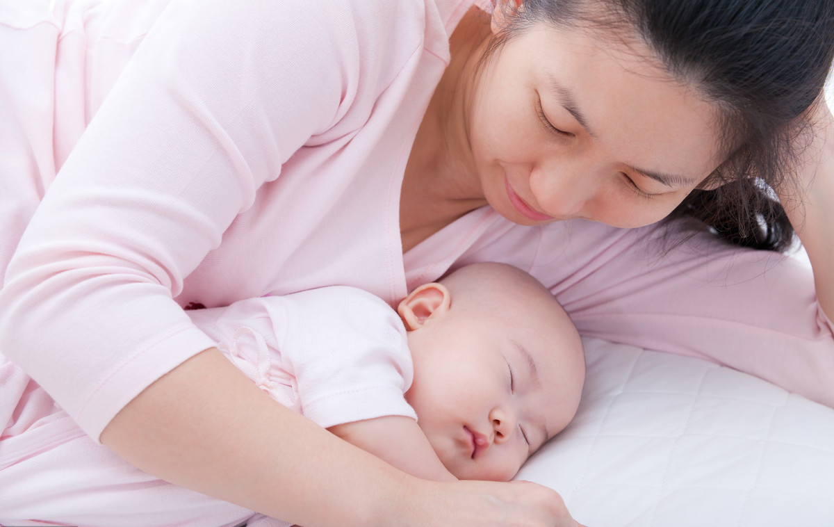 1-3岁宝宝睡眠规律,1岁宝宝的睡眠规律