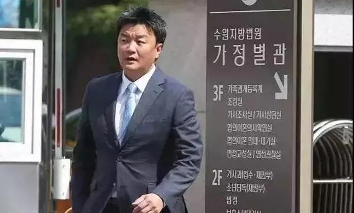 三星长公主李富真离婚财产,韩国三星长公主李富真结婚照片