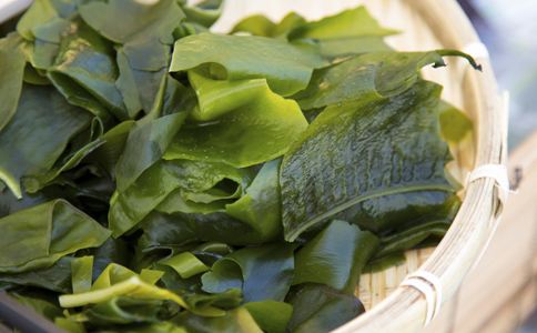 海带需要蒸还是煮做好吃,海带煮火锅前要不要先煮熟