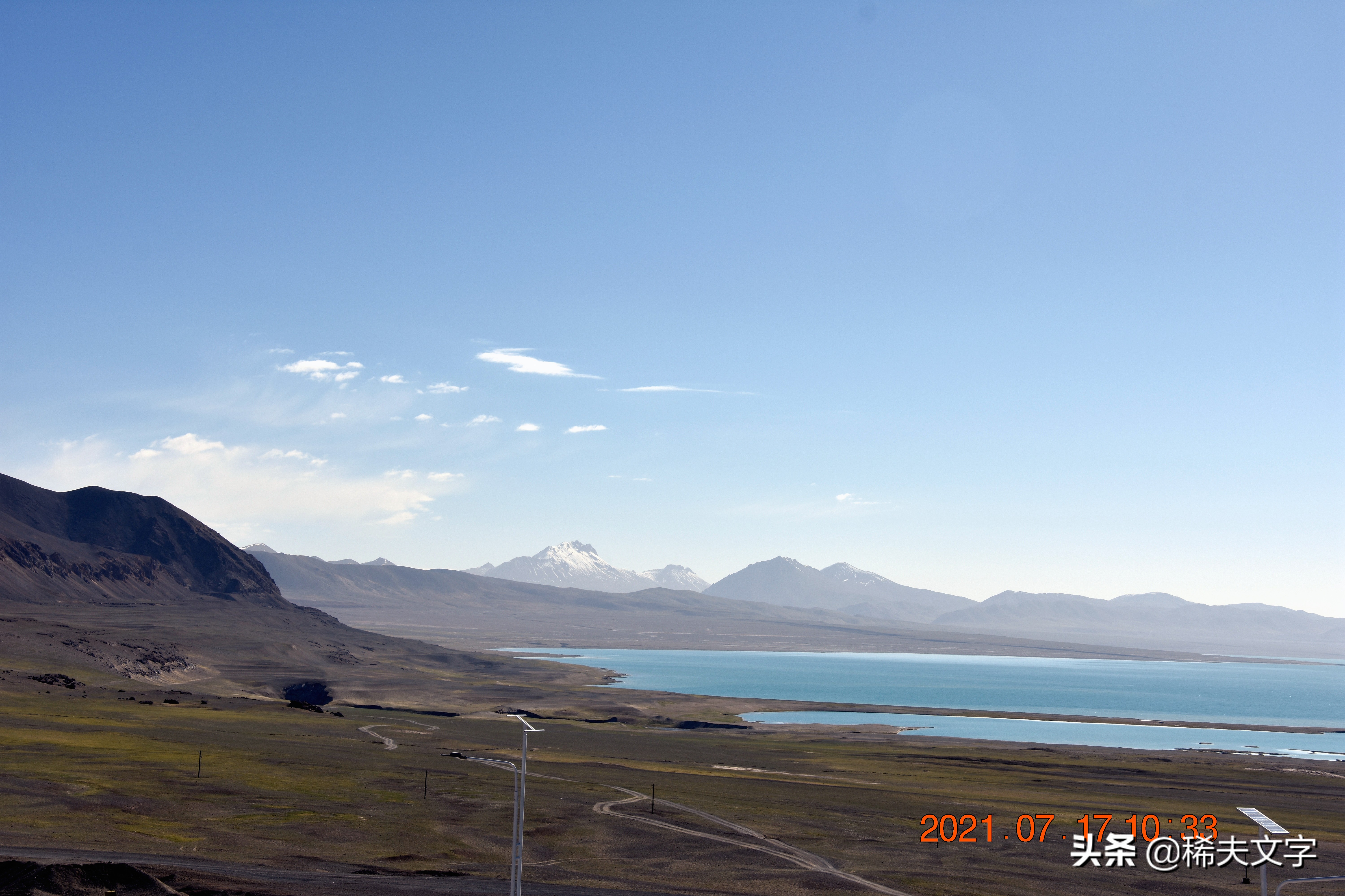 泉水湖的静谧己将“死人沟”的过去遮掩