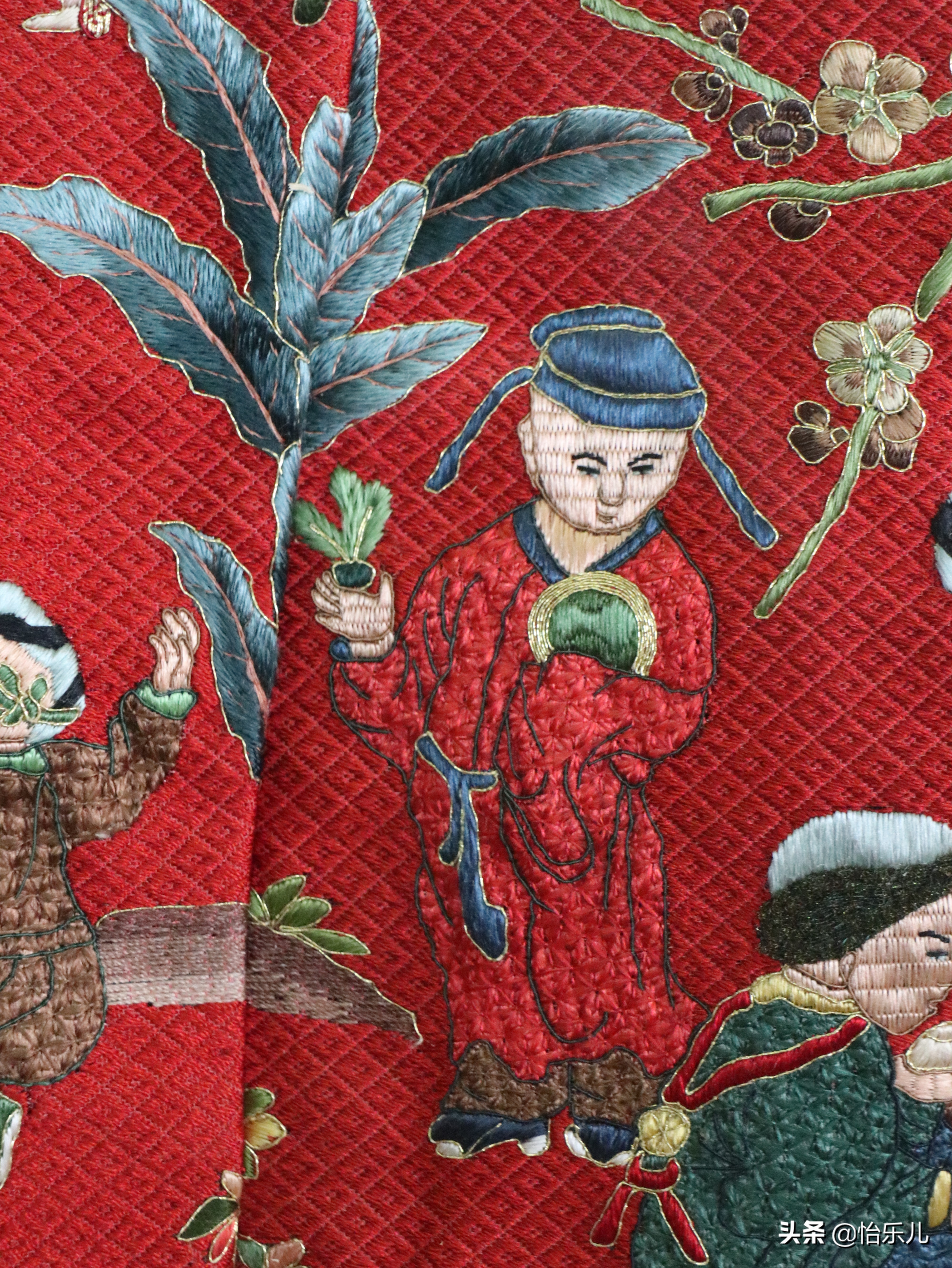 明十三陵出土文物百子衣,明定陵出土服饰