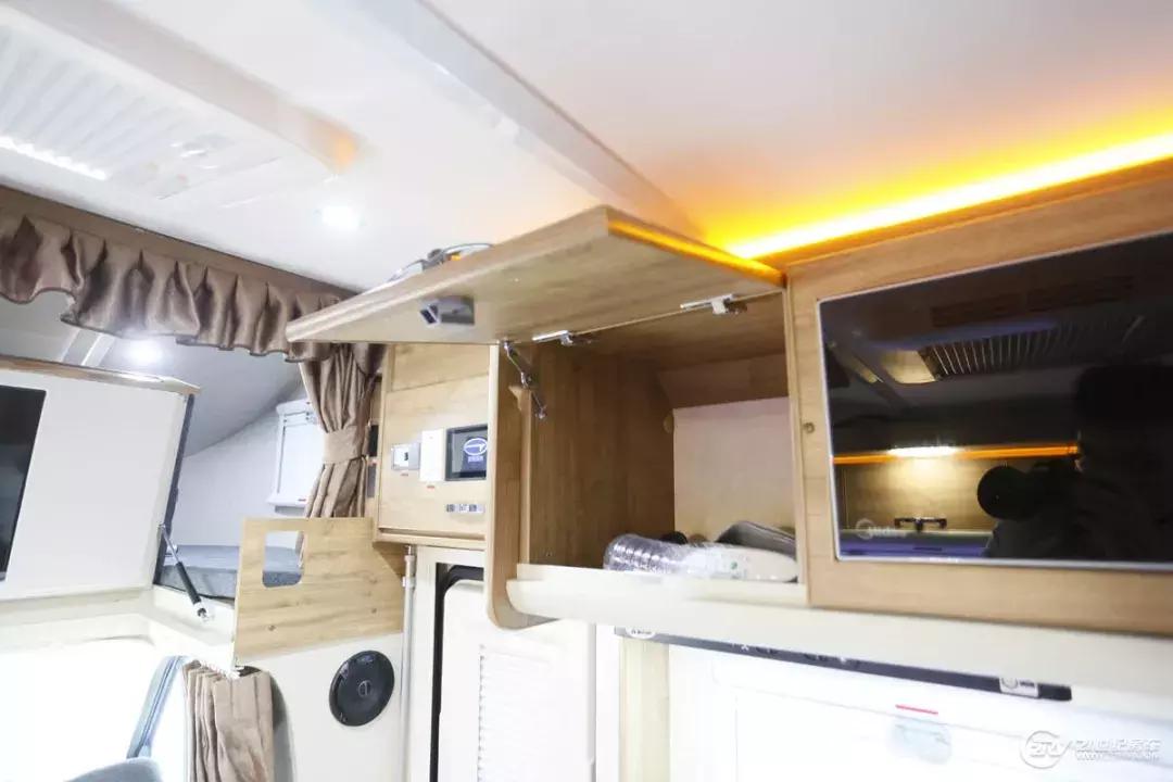 拓锐斯特轻卡侧拓展房车最新信息,拓锐斯特火星二号纵床版房车