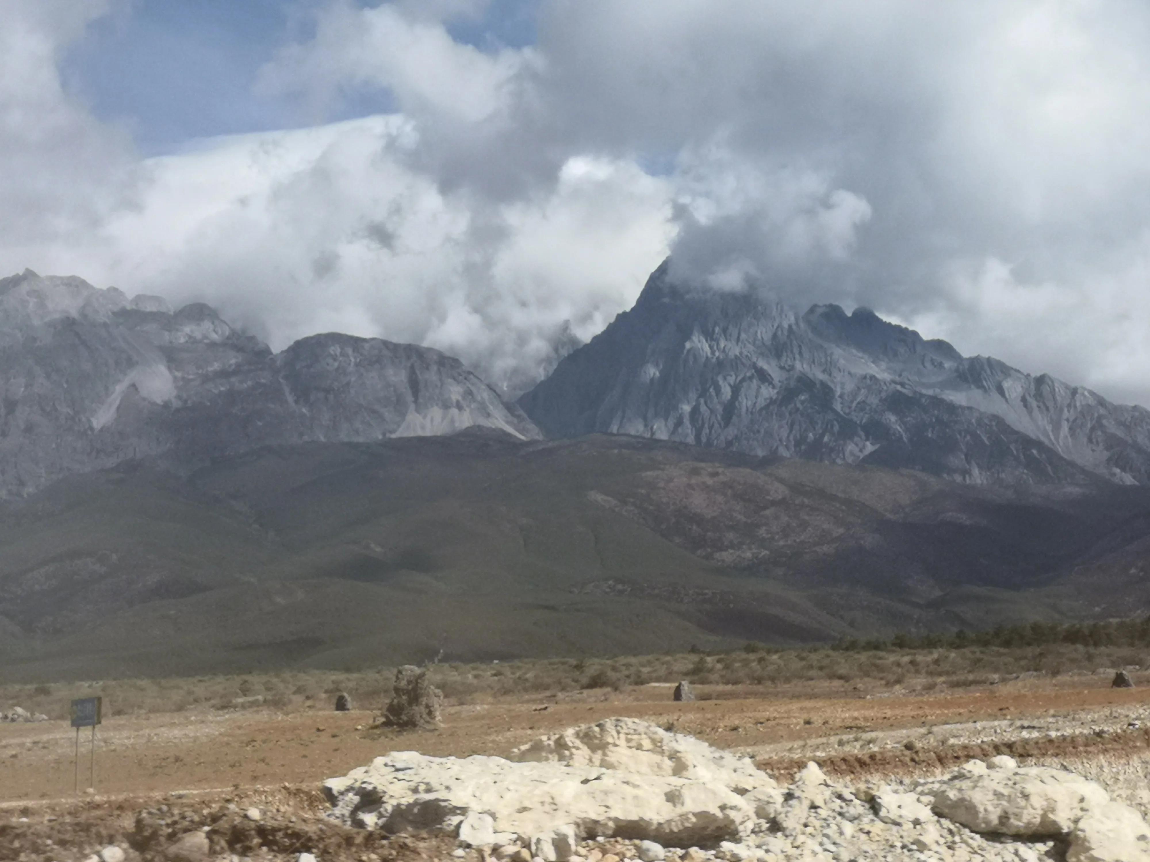 玉龙雪山高反头疼了如何缓解,玉龙雪山高反晕倒