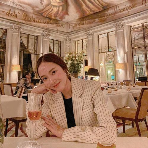 基本款这样穿也可以时髦百变,把基本款穿得时髦又高级