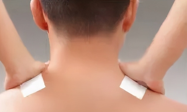 哪里痛就哪里贴膏药,哪里痛就往哪里贴