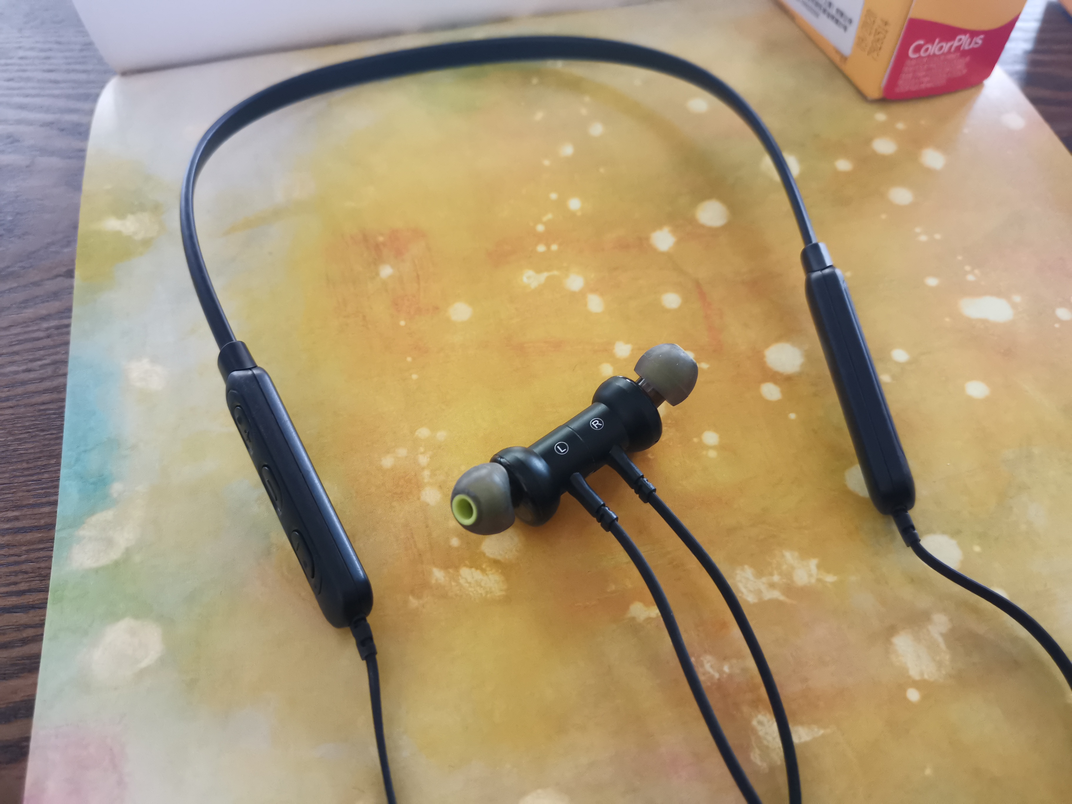 柯达蓝牙耳机测评,颈挂式耳机和真无线耳机哪个更好