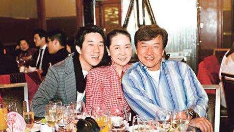 撤侨令下,王宝强董卿将骨肉分离?白岩松无辜躺枪