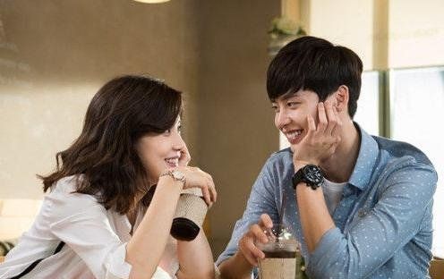 已婚女人只对你有好感的表现,已婚女人对你动心的四种表现