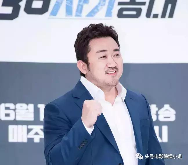 巨石强森演的最刺激的一部电影,韩国巨石强森电影