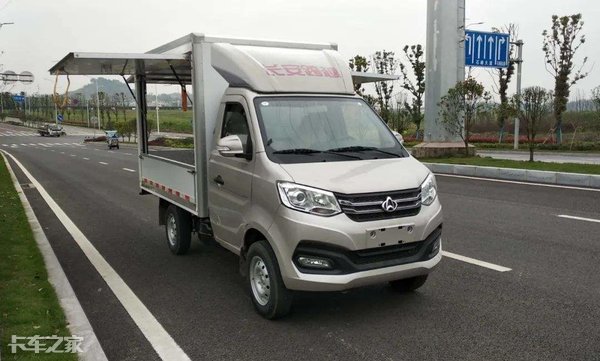 还在用僵尸车、三轮车摆摊？时代不同了，带你看看真正的地摊神车