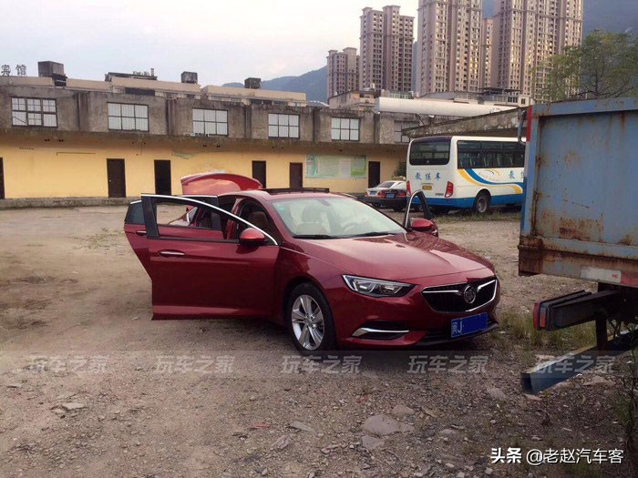 新君威贴黑武士,新君威艾维亚黑武士