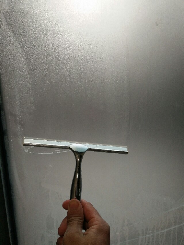 玻璃膜家用教程,家里玻璃贴隐私膜透光效果怎么样