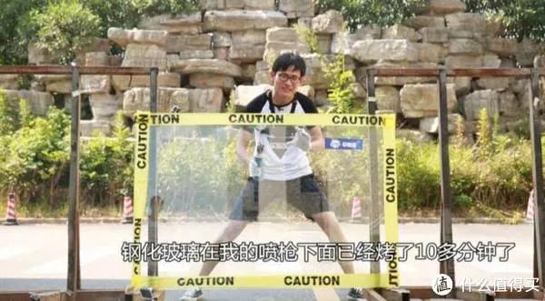 德立淋浴房玻璃爆炸,淋浴房突然爆炸的原因