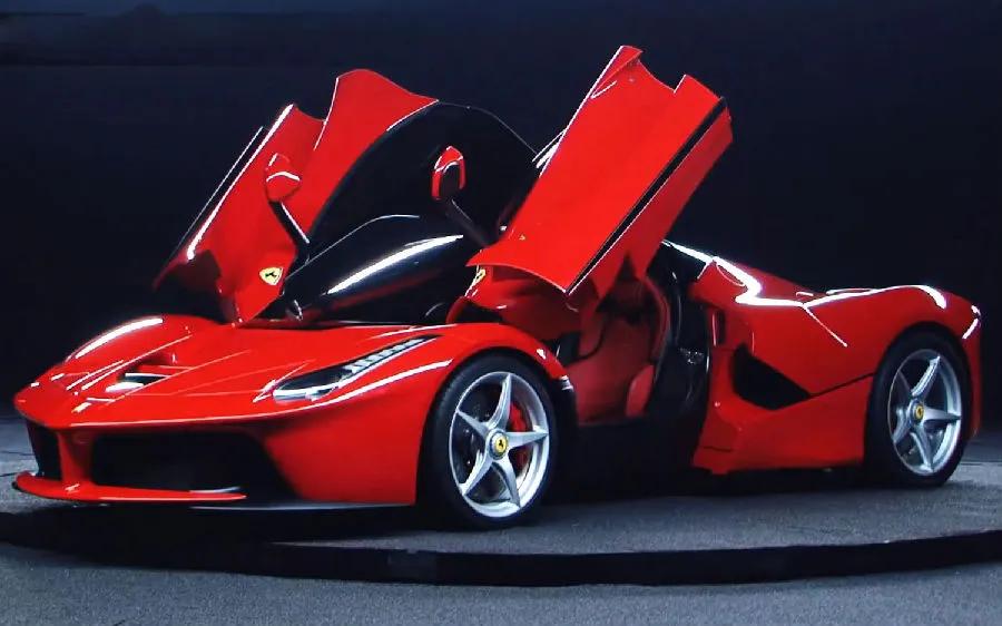 开法拉利拉法、保时捷918和迈凯伦p1的人都住啥样的豪宅？