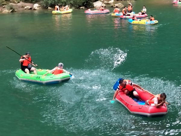 彭水阿依河旅游路线,重庆彭水阿依河漂流双人行攻略