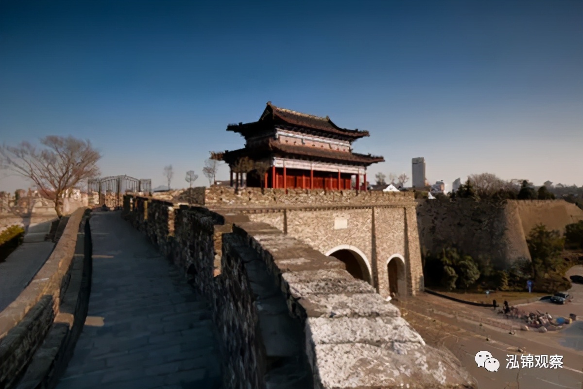 南京一座古老而又时尚的城市,南京一处低调的山