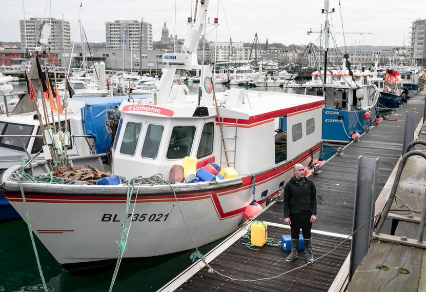 “捕鱼之争”火热升级!法国威胁即将制裁英国,英网民嘲讽马克龙