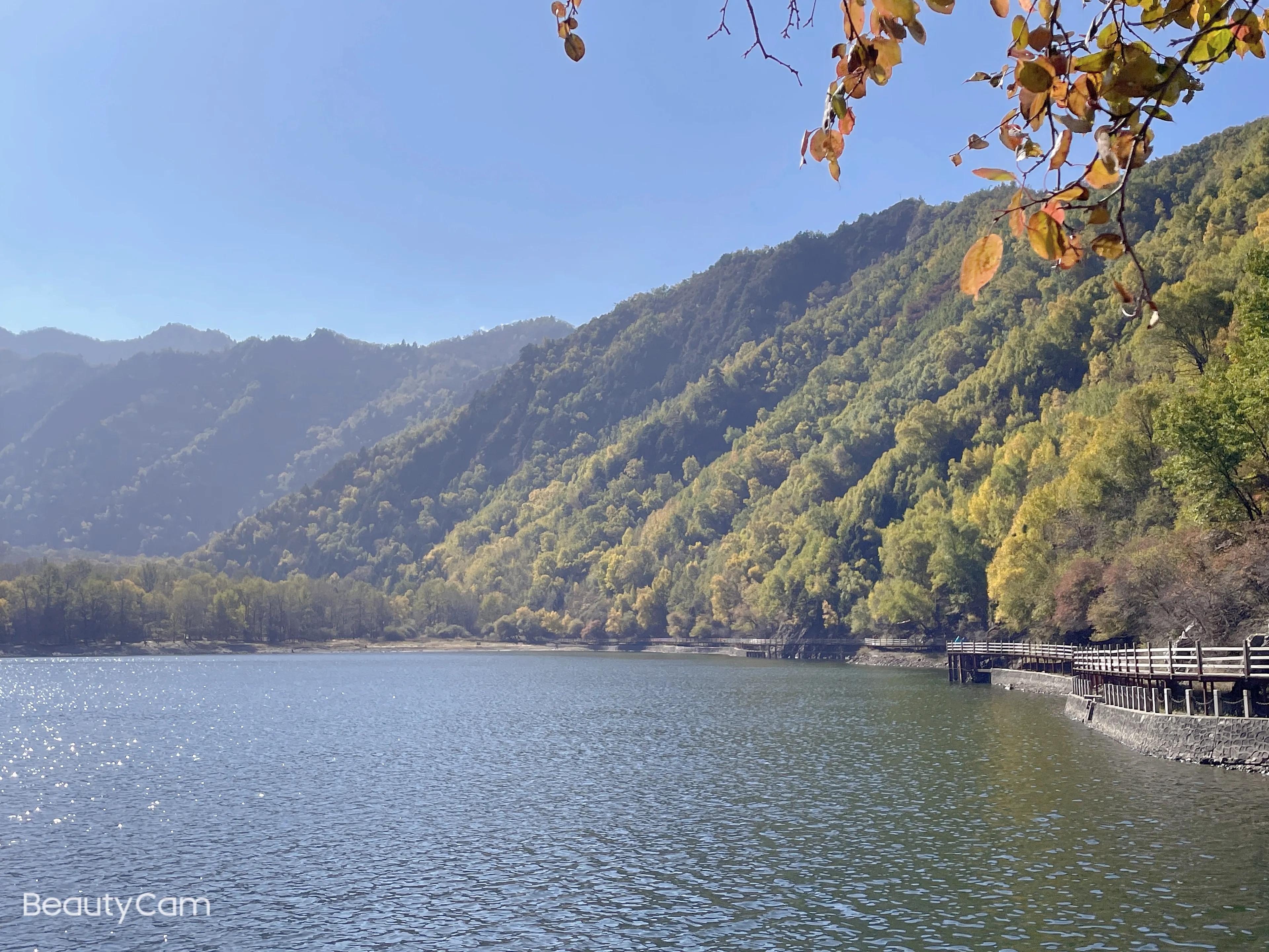 青海省循化县孟达,青海省循化县孟达天池秋景