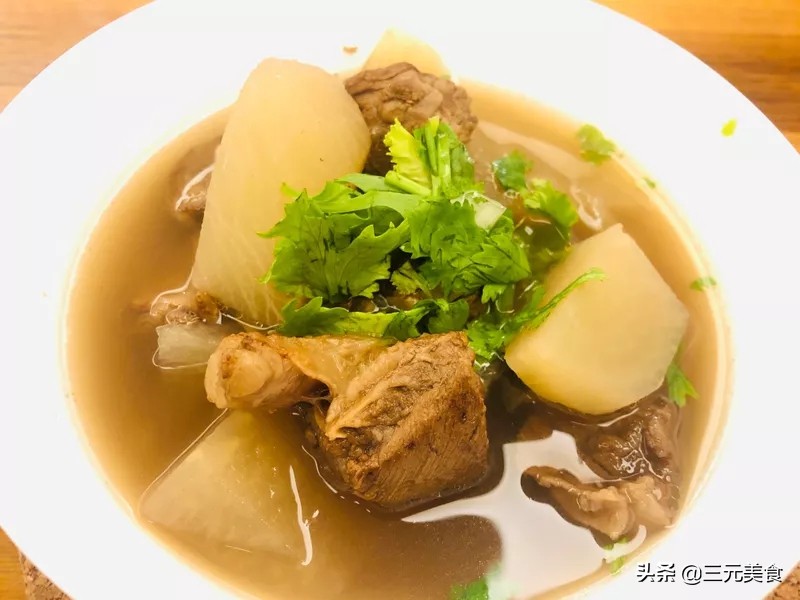 芹菜炒牛肉丝瓜汤,芹菜炒鱿鱼须的家常做法大全