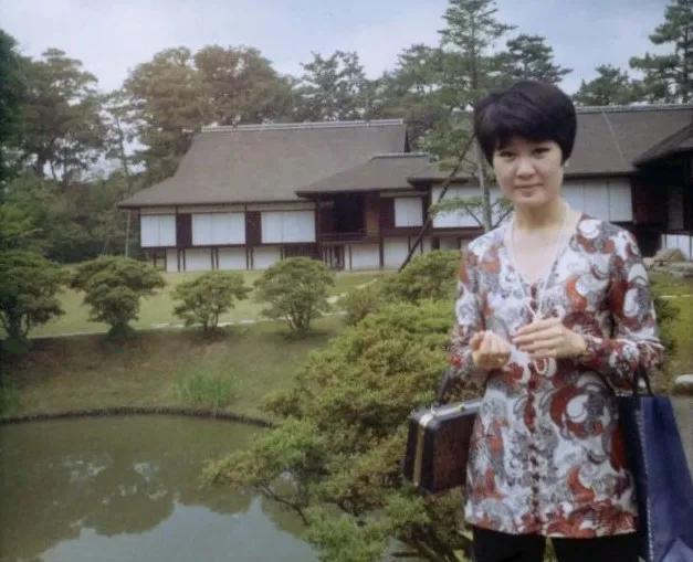 羽西年轻时的照片,十年前羽西