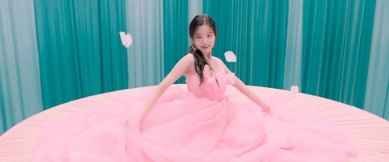 izone最新歌曲,izone最新专辑开箱