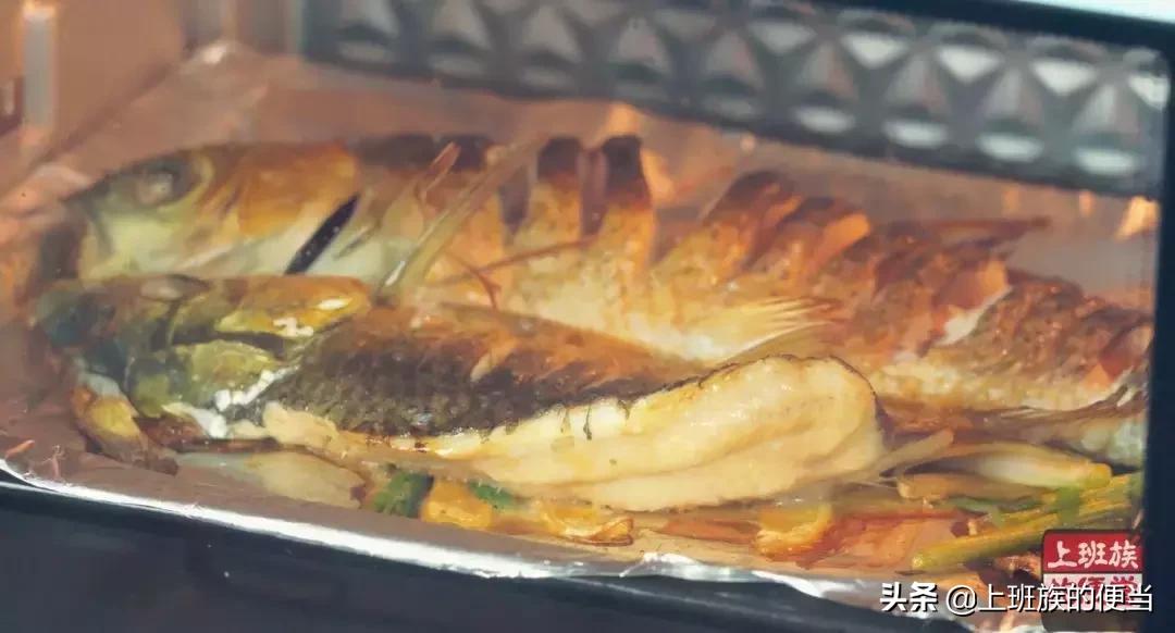 烤鱼不用锡纸的做法,烧烤烤鱼最简单的方法