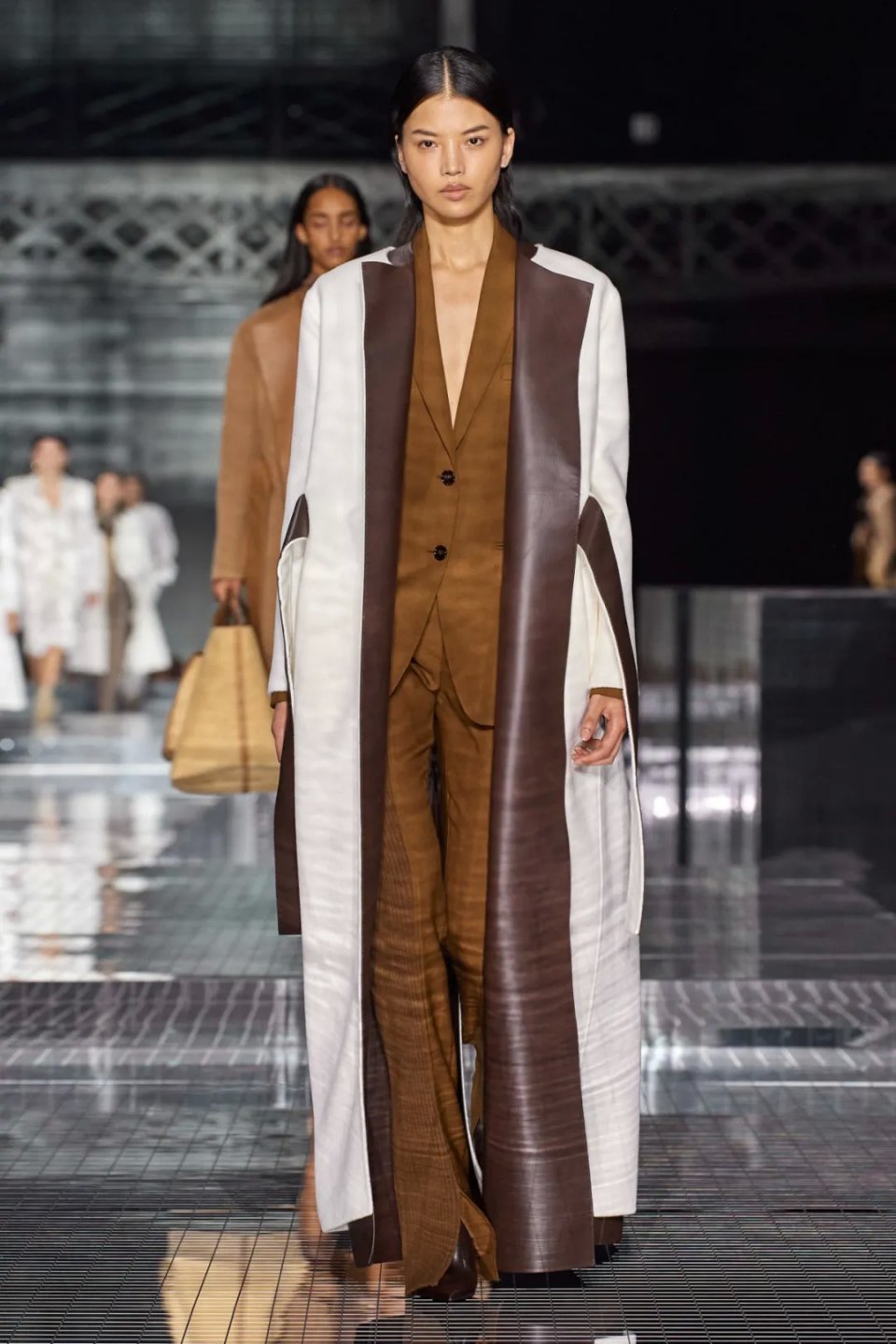 2019伦敦时装周时髦的冬天穿搭,2020年伦敦时装周视频