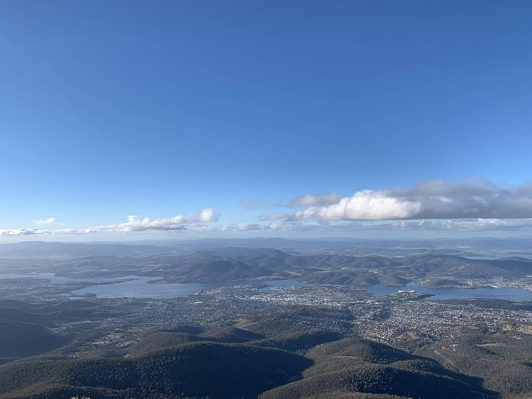 塔斯马尼亚心形小岛,降落西沙群岛