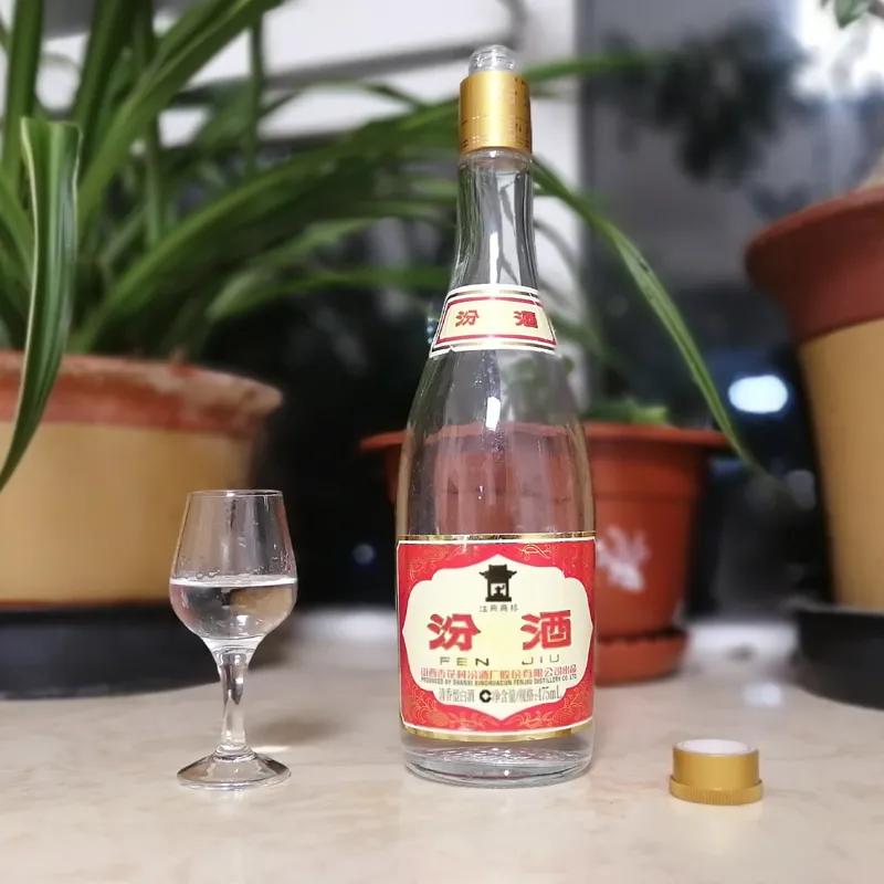 绿西凤和黄玻汾和蓝瓶红星二锅头,绿瓶西凤和玻瓶汾酒