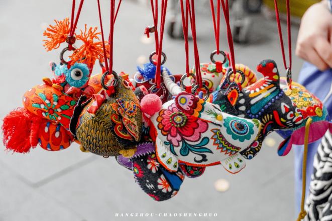 端午节的香囊可以戴在哪里,端午节香囊的方法