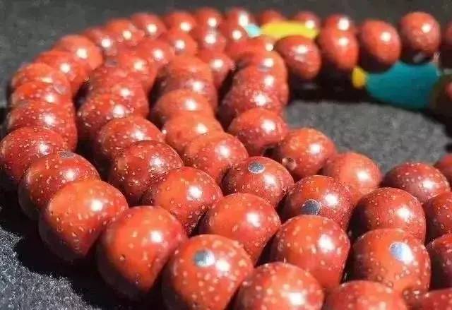 鸡油黄星月菩提盘成后的图片,鸡油黄的星月菩提买来直接上手吗