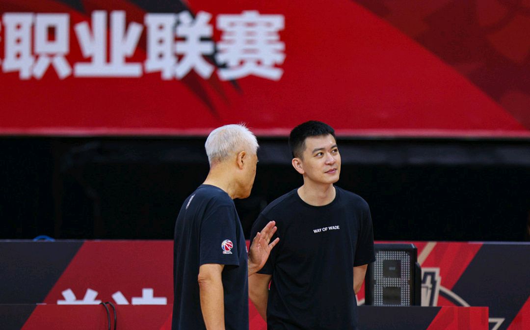 开弓没有回头箭！杨鸣没下课有两点原因，辽宁队不能半途而废