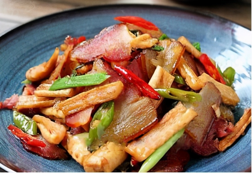 32款精品菜肴推荐荤素搭配合理,几款美味的菜肴味道很好方便易学