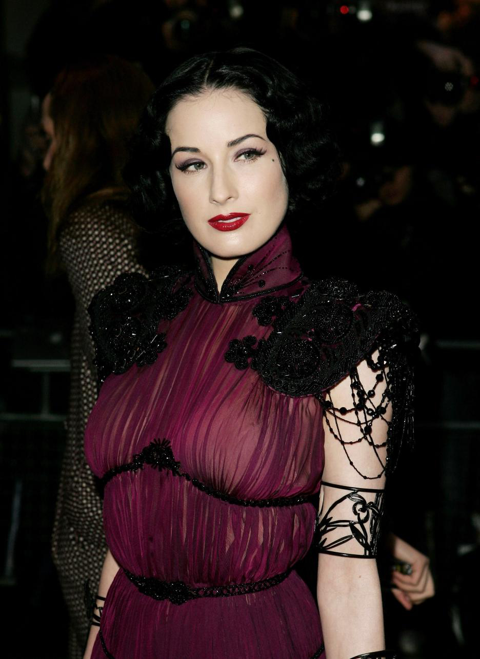 蒂塔万提斯绝美,蒂塔万提斯法国风情