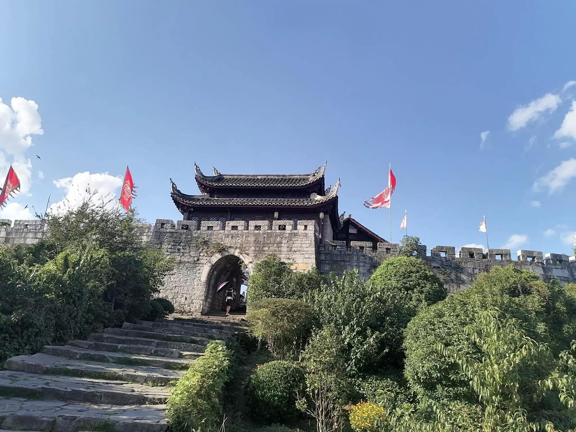 贵州贵阳青岩古镇旅游游记,贵州贵阳青岩古镇迎参观热潮