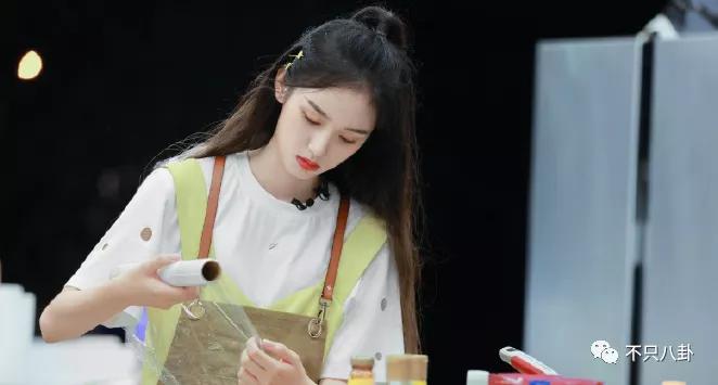 周也和赖冠霖真的在一起吗,周也和赖冠霖的恋情是真的吗