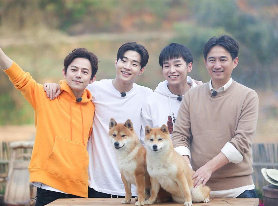 6天前，从“国民偶像”到“娱乐圈厨神”的黄小厨，也翻车了？