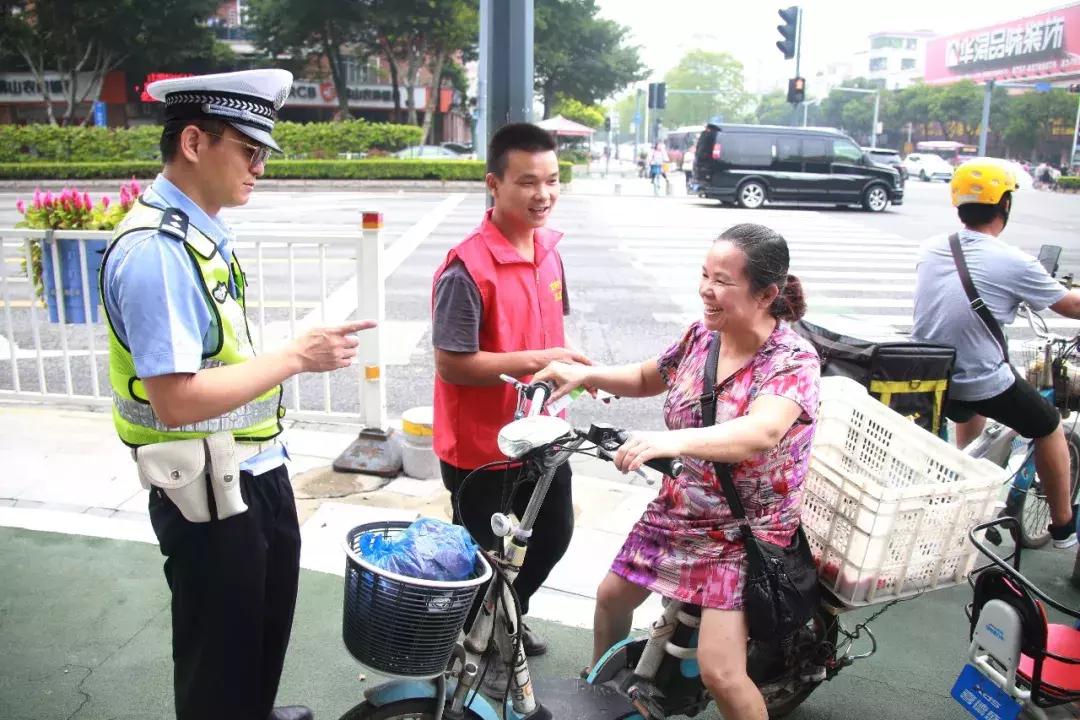 交警查扣的怪异电瓶车,交警查扣的怪异电动车