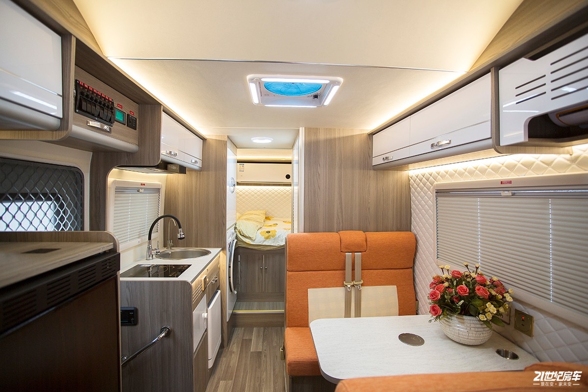 上汽跃进h300轻卡房车详解,上汽跃进h300和h500的区别